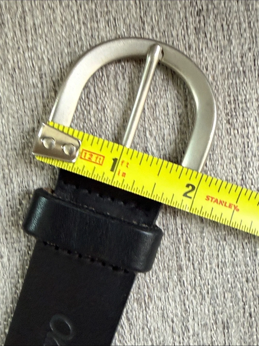 Old Navy Kids Belt Black w Silver Buckle Size 28 Unisex /Youth /Boys /Girls